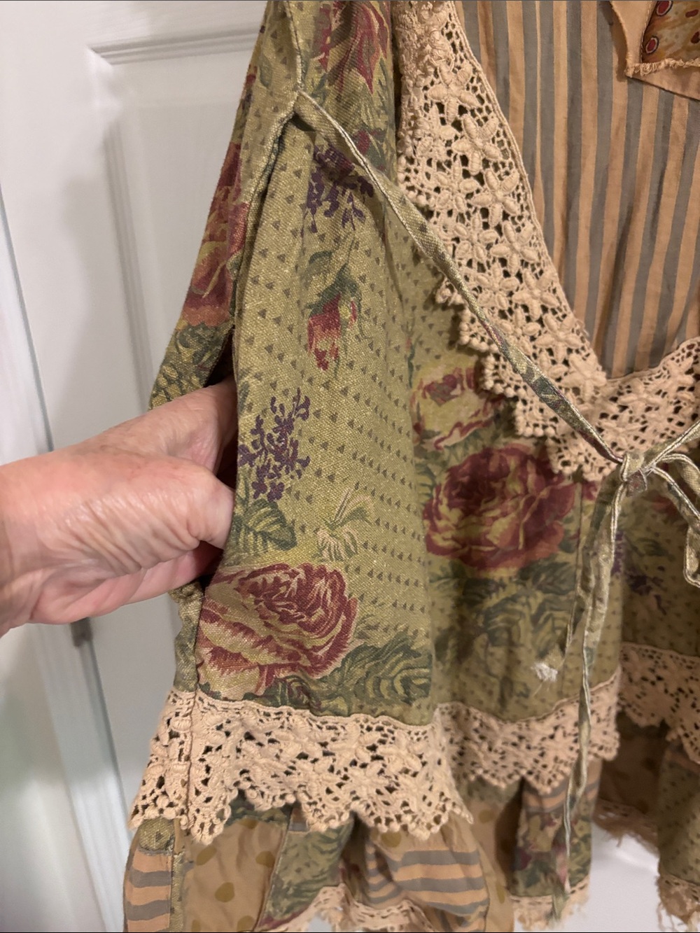 Boho Floral Lace Trim'  Vest : Overlay in Olive Green and Tan - Picture 6 of 8